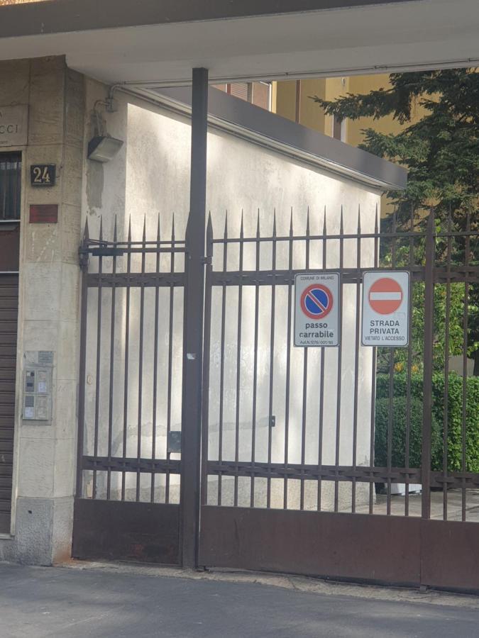 Maffucci 24 Bilocale Molto Spazioso E Moderno Милано Екстериор снимка